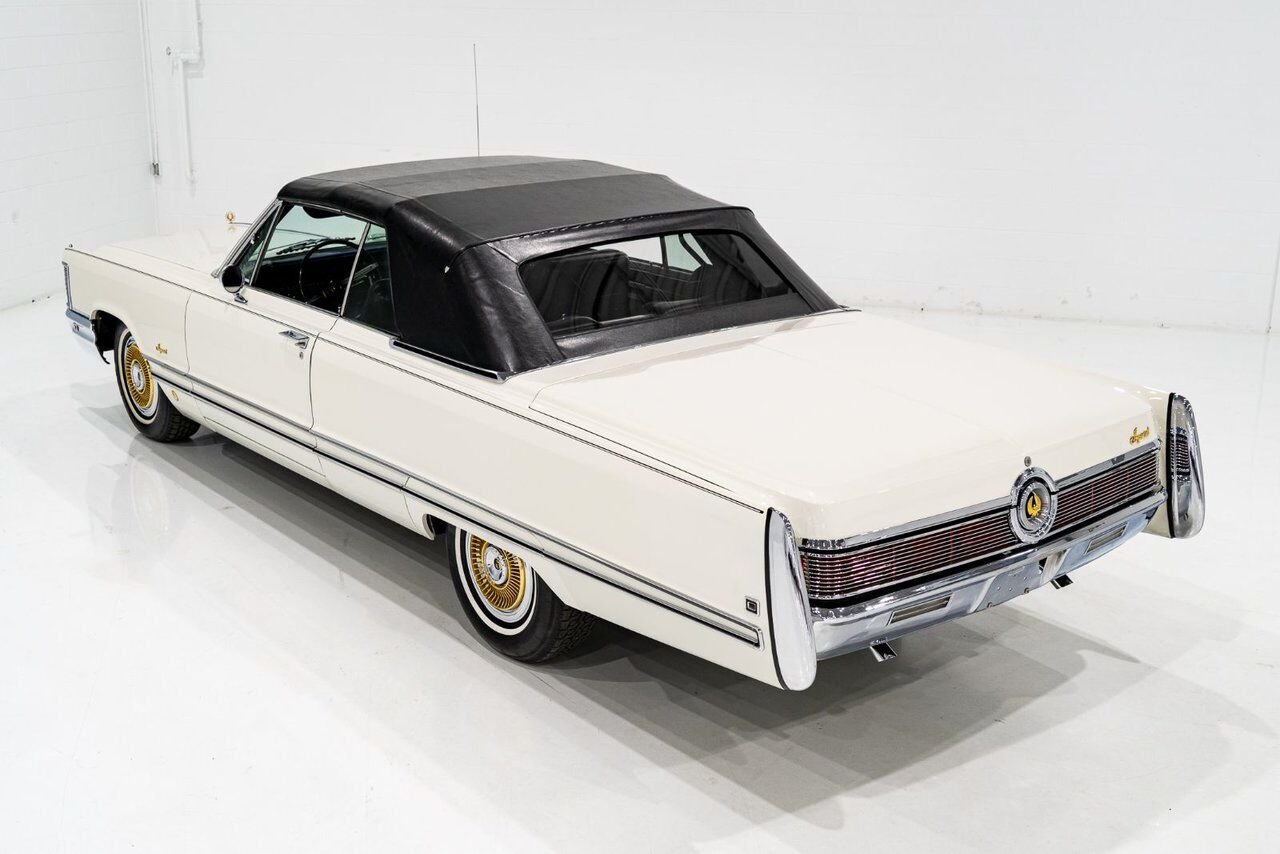 Chrysler IMPERIAL Unrestored with only 31,056 original miles **PRICE IN USD** 1968 Blanc Montréal - photo #48