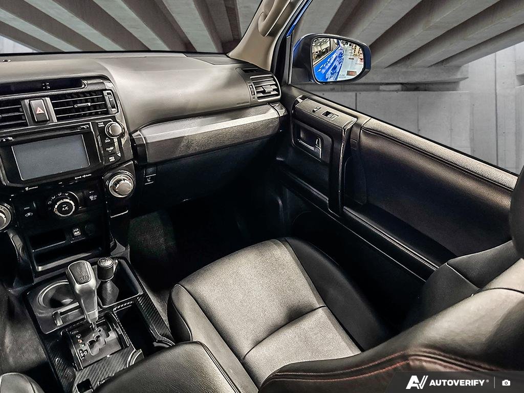 2019 Toyota 4Runner 2600954A | 4WD Blue Edmonton - photo #23
