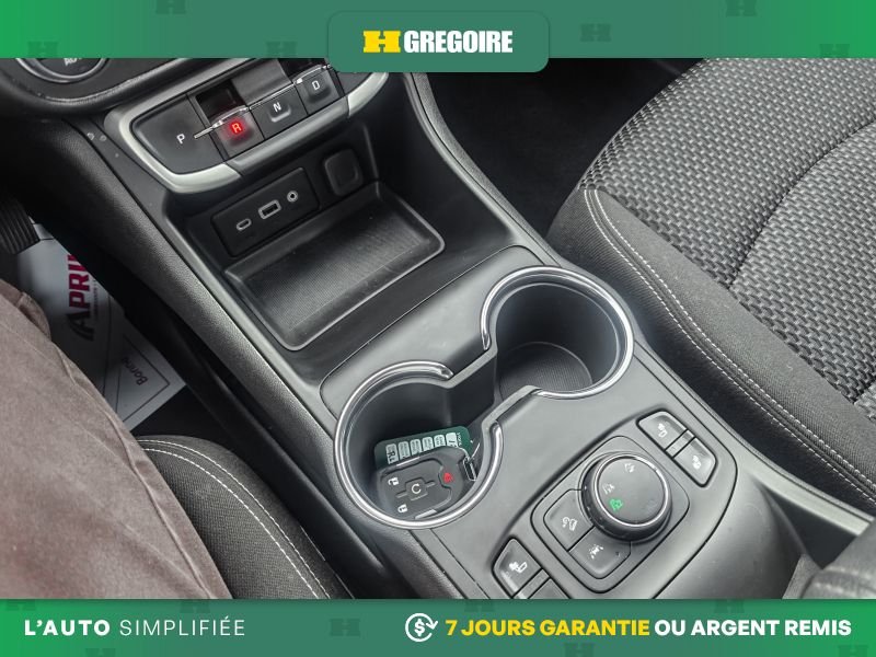 2024 GMC Terrain Grey Saint-Eustache - photo #18