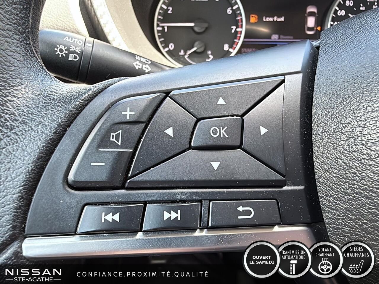 Nissan Sentra SV | CARPLAY | CAMÉRA DE RECUL | UN SEUL PROPRIÉTAIRE 2024 Noir Saint-Jérôme - photo #14