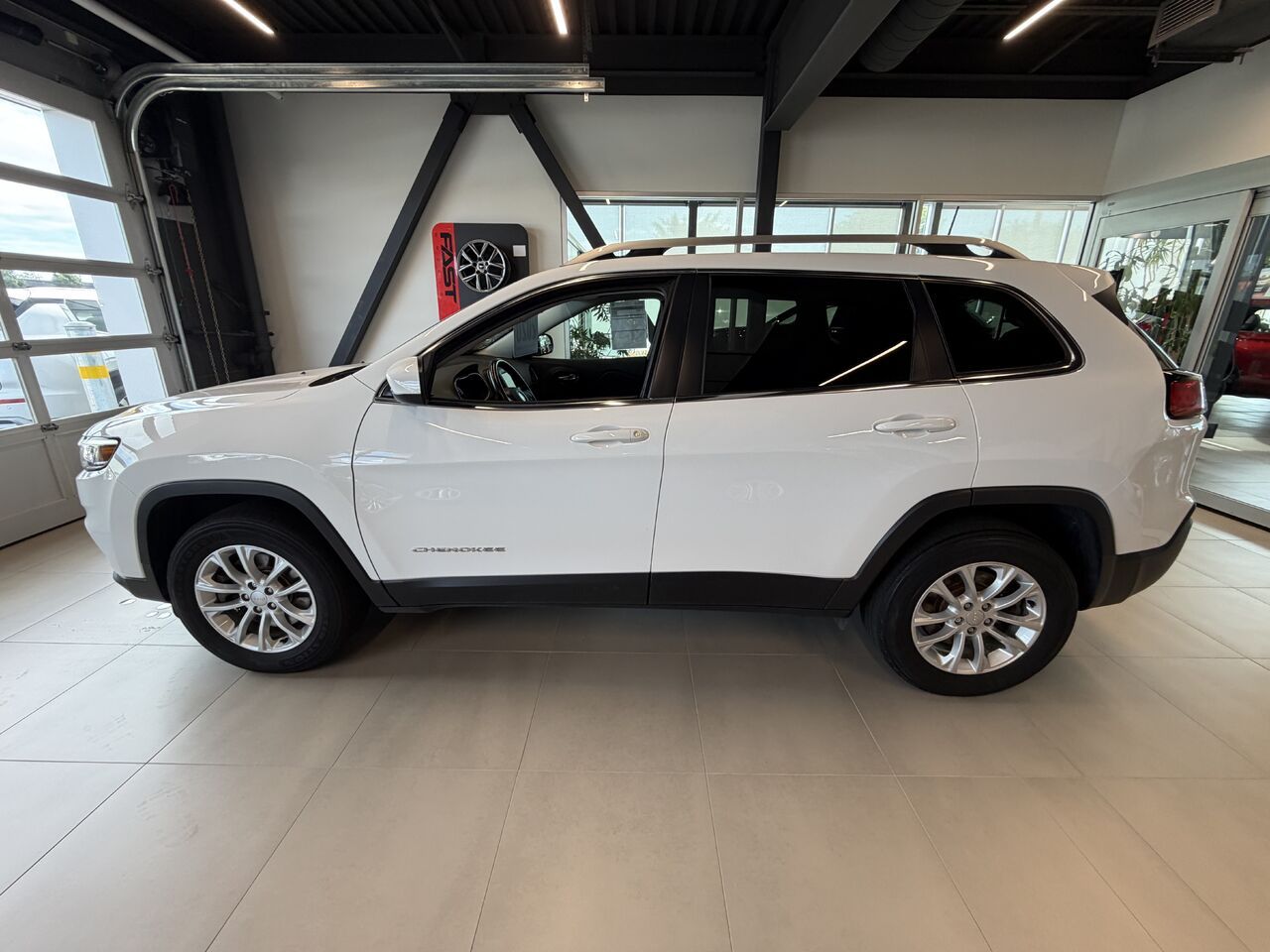 2020 Jeep Cherokee