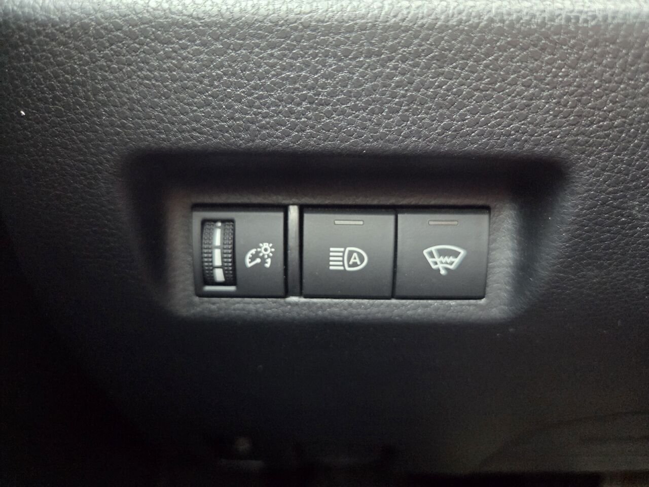 2022 Toyota RAV4 Grey Mont-Laurier - photo #14