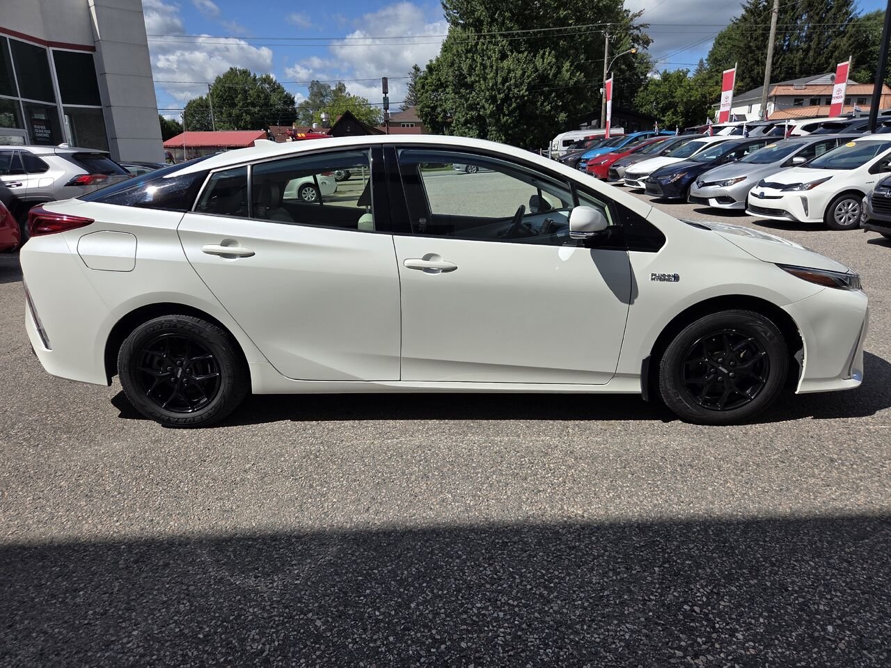 2020 Toyota PRIUS PRIME White Mont-Laurier - photo #3