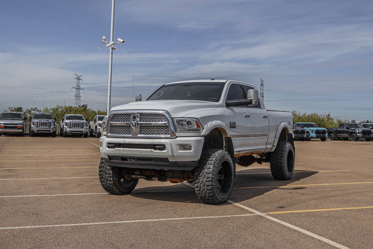 2013 Ram 3500 4WD Crew Cab 149 Laramie White Sherwood Park - photo #3