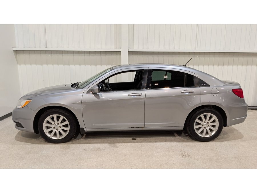 2013 Chrysler 200 Silver