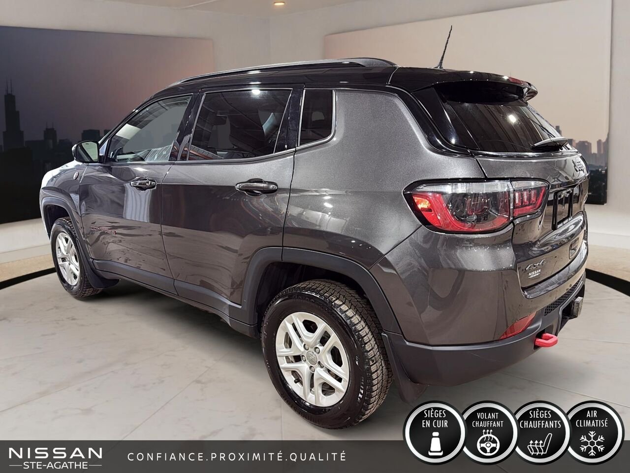 2022 Jeep Compass Trailhawk | 4X4 | VOLANT CHAUFFANT | ATTELAGE | CAMÉRA DE RECUL Grey Saint-Jérôme - photo #4