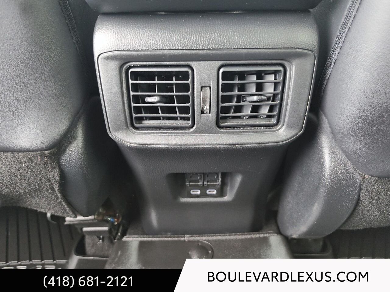 Toyota RAV4 19909A | XLE TI 2023 Gris Québec - photo #18