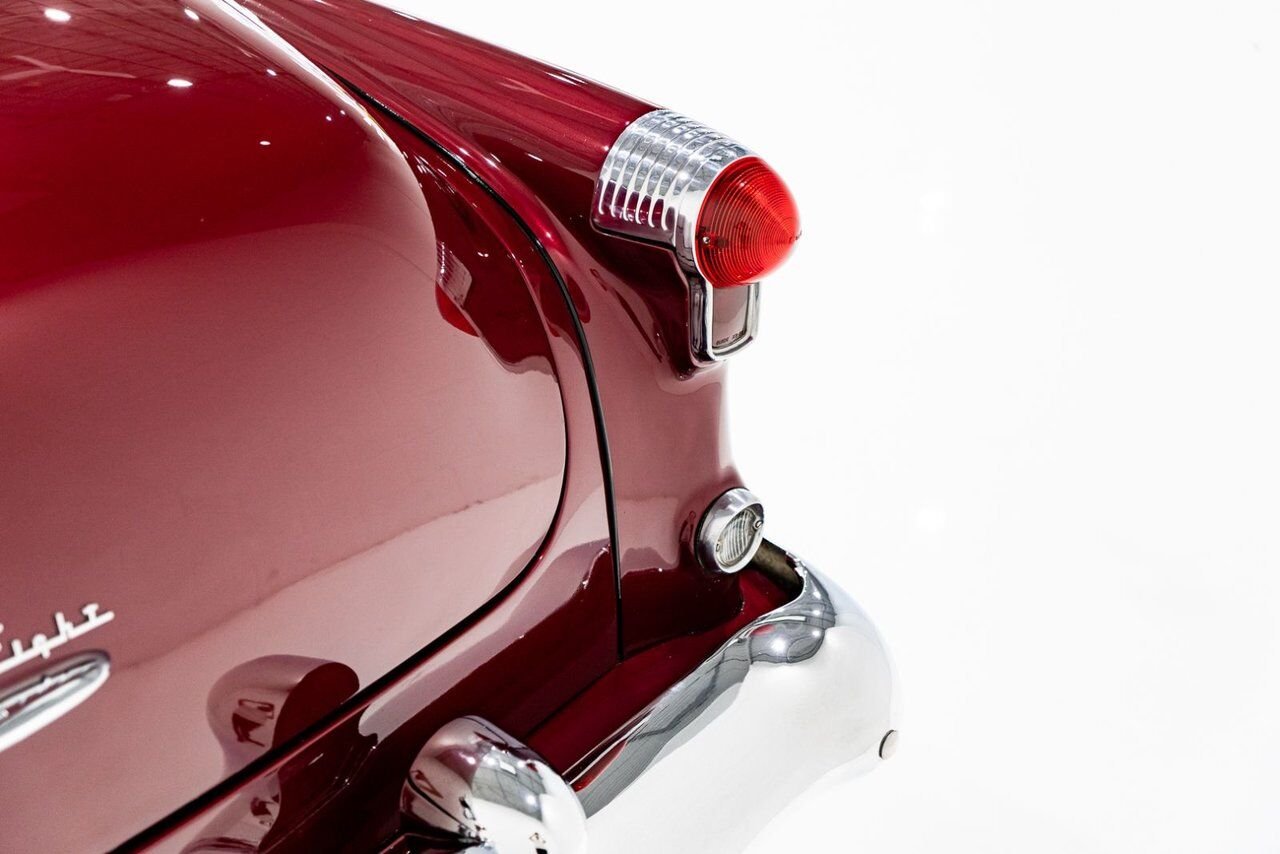 1953 Oldsmobile 98 PRIX EN USD | Convertible Beautifully Presented from complete Restoration Red Montreal - photo #51