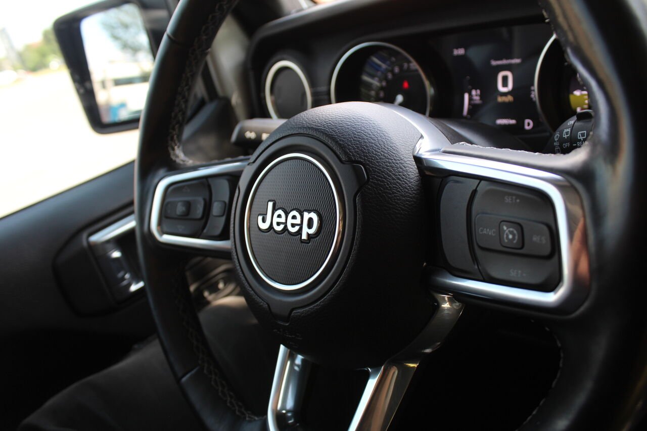 2022 Jeep Wrangler 4xe VIN: 1C4JJXP6XNW107114 White Sainte-Rose - photo #12