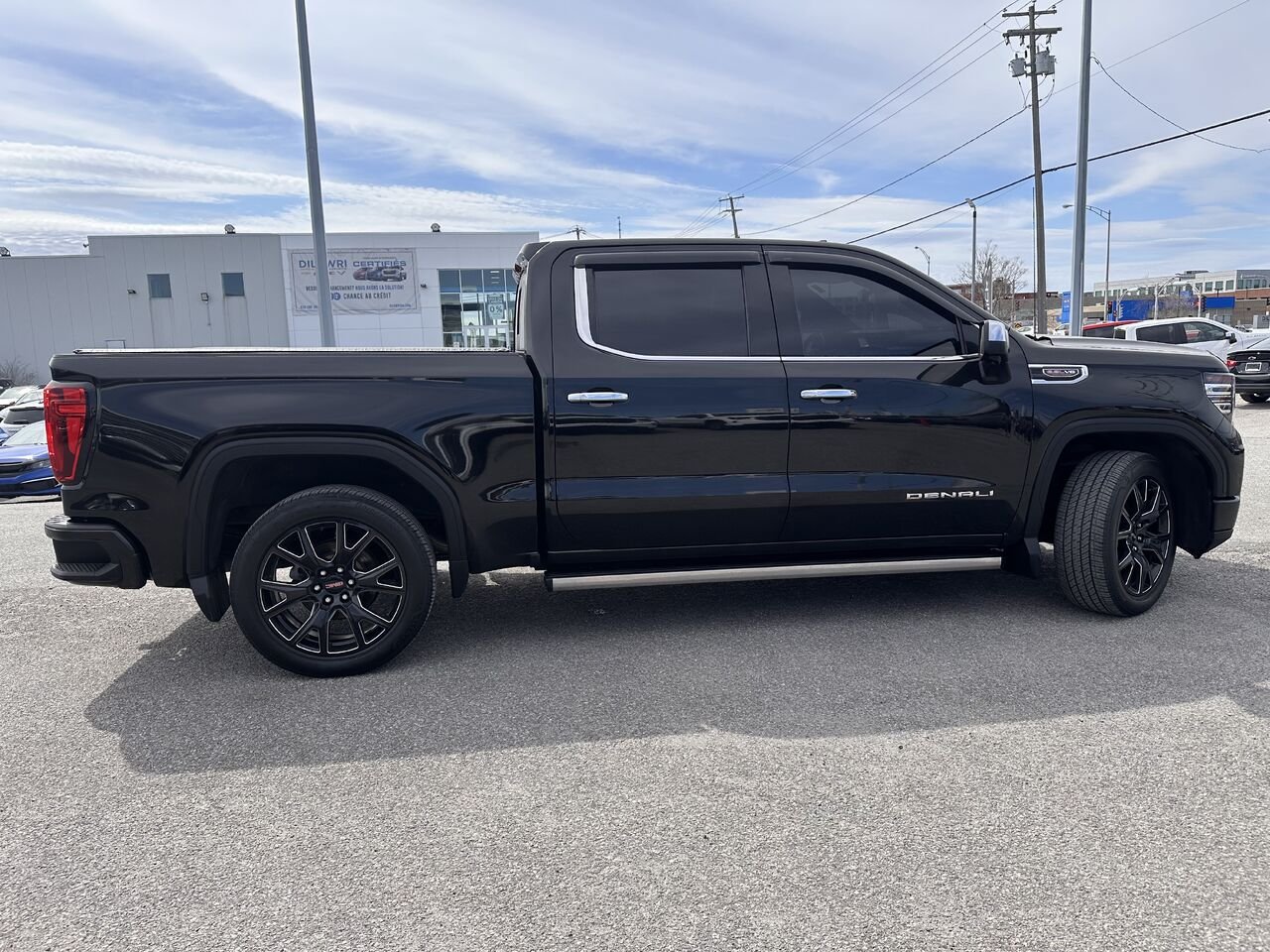 GMC SIERRA K1500 DENALI Denali cabine multiplace 4RM 147 po 2023 Noir Ottawa & Gatineau - photo #24