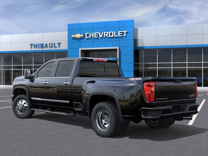 CHEVROLET SILVERADO 3500HD High Country cabine multiplace 4RM 172 po 2026 Noir Sherbrooke - photo #2