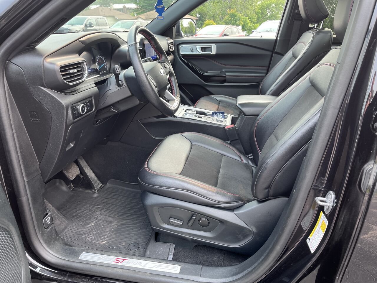 Ford Explorer 2024 Noir Mont-Laurier - photo #9