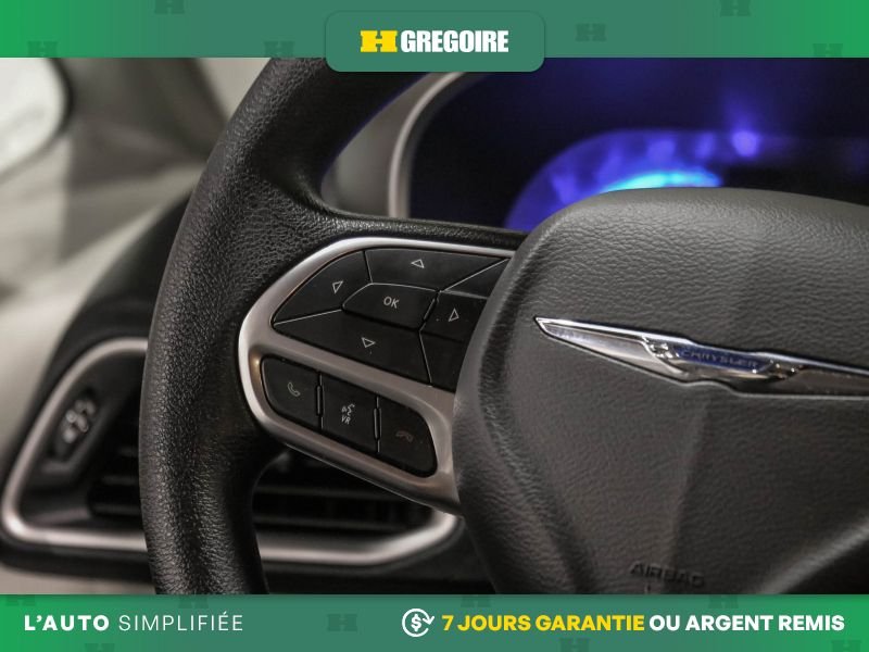 2021 Chrysler Grand Caravan Black Saint-Eustache - photo #18