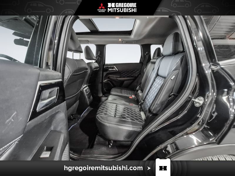 2023 Mitsubishi Outlander Plug-In Hybrid Black Laval - photo #29