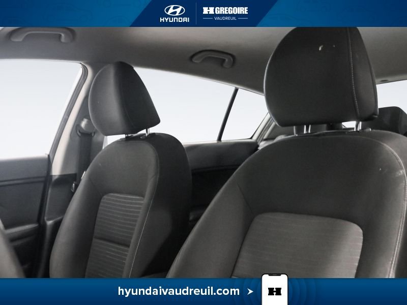 Kia Forte5 2018 Blanc Laval - photo #13