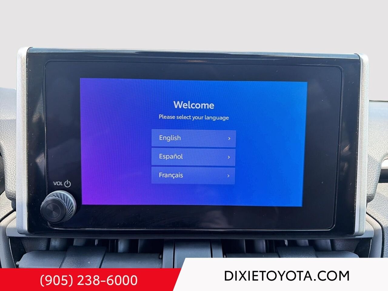 2024 Toyota RAV4 XLE AWD / HEATED SEATS / MOONROOF / ALLOY WHEELS / CARPLAY AND ANDROID AUTO Silver Mississauga - photo #14