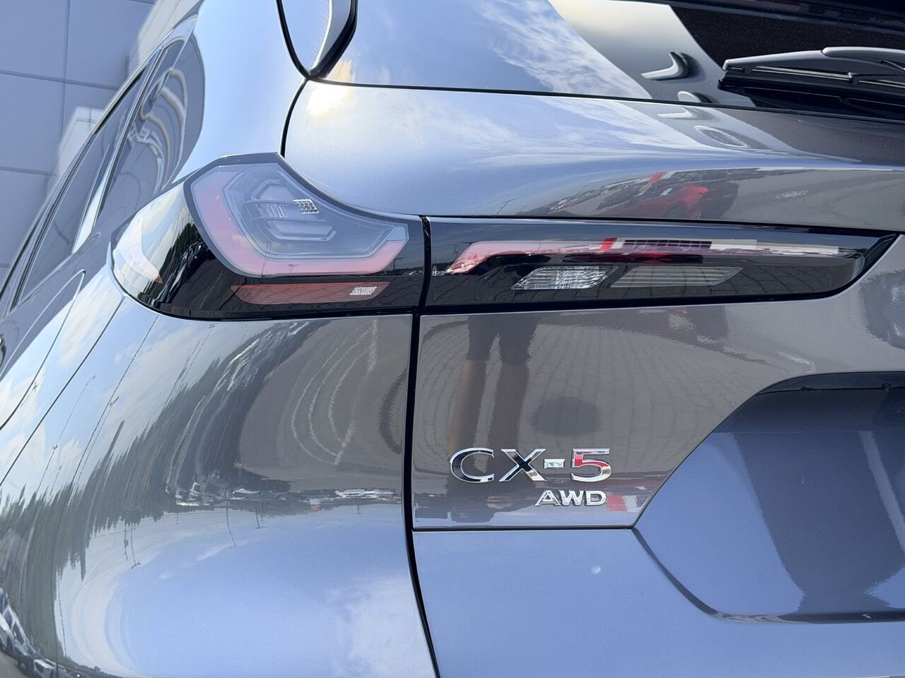 2026 MAZDA CX-5 Machine Grey Metallic Notre-Dame-des-Prairies - photo #12