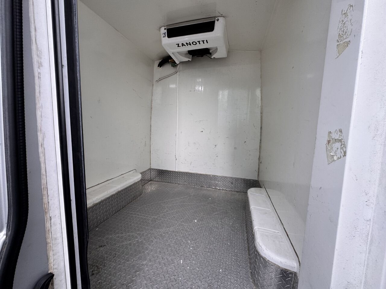 Ford TRANSIT 2020 Argent Saint-Basile-le-Grand - photo #9
