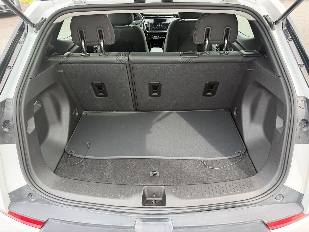 Chevrolet Bolt EUV LT 2023 Blanc Laval - photo #11