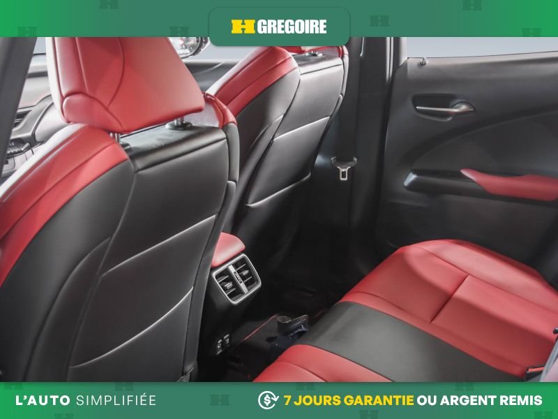 2020 Lexus UX White Blainville - photo #24