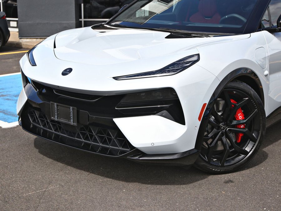 2026 Lotus Eletre 2026 Silver