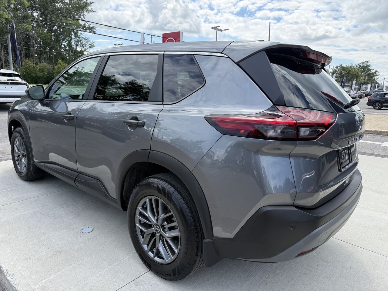 2023 Nissan Rogue S TA Grey Châteauguay - photo #2