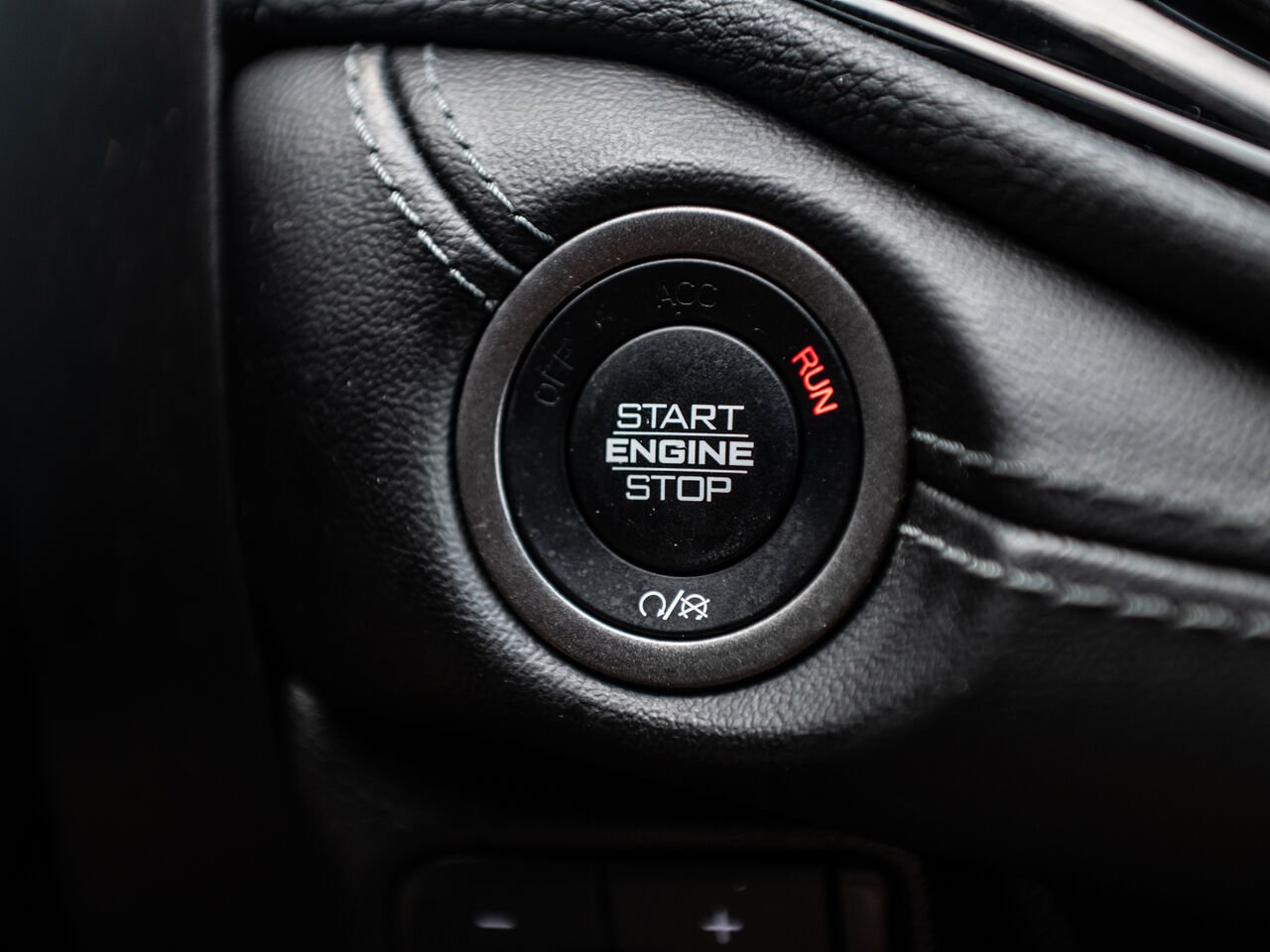 2023 Dodge Durango White Sainte-Julienne - photo #21