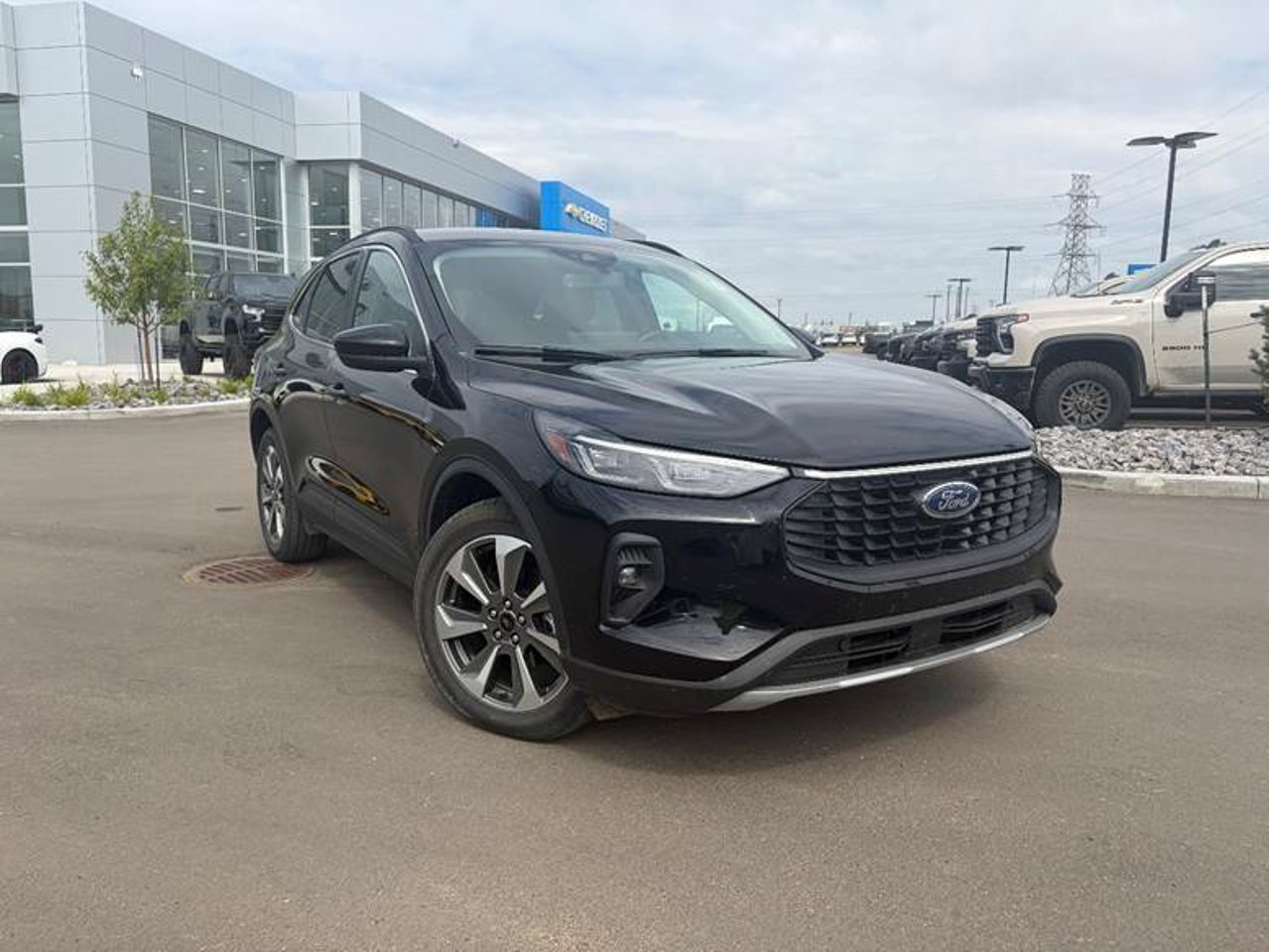2025 Ford Escape Platinum AWD Black Sherwood Park - photo #1