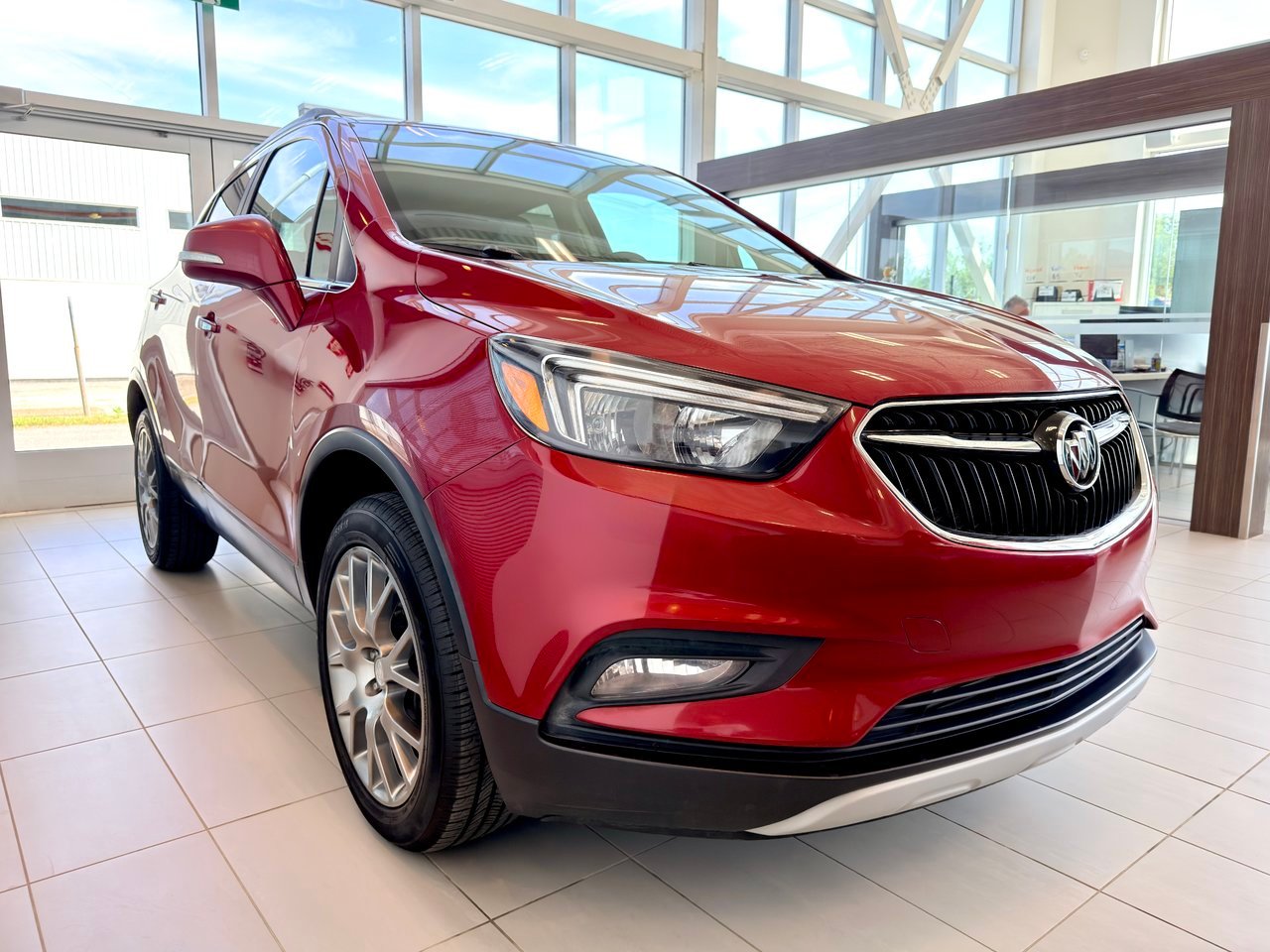2017 Buick Encore Notre-Dame-des-Prairies - photo #6