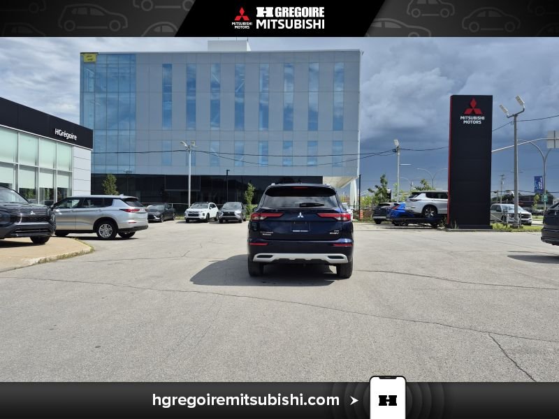 Mitsubishi Outlander PHEV MR4470 | LE *Hybrid * AWD * A partir 0.9% *Toit * Carplay 2025 Bleu Laval - photo #8