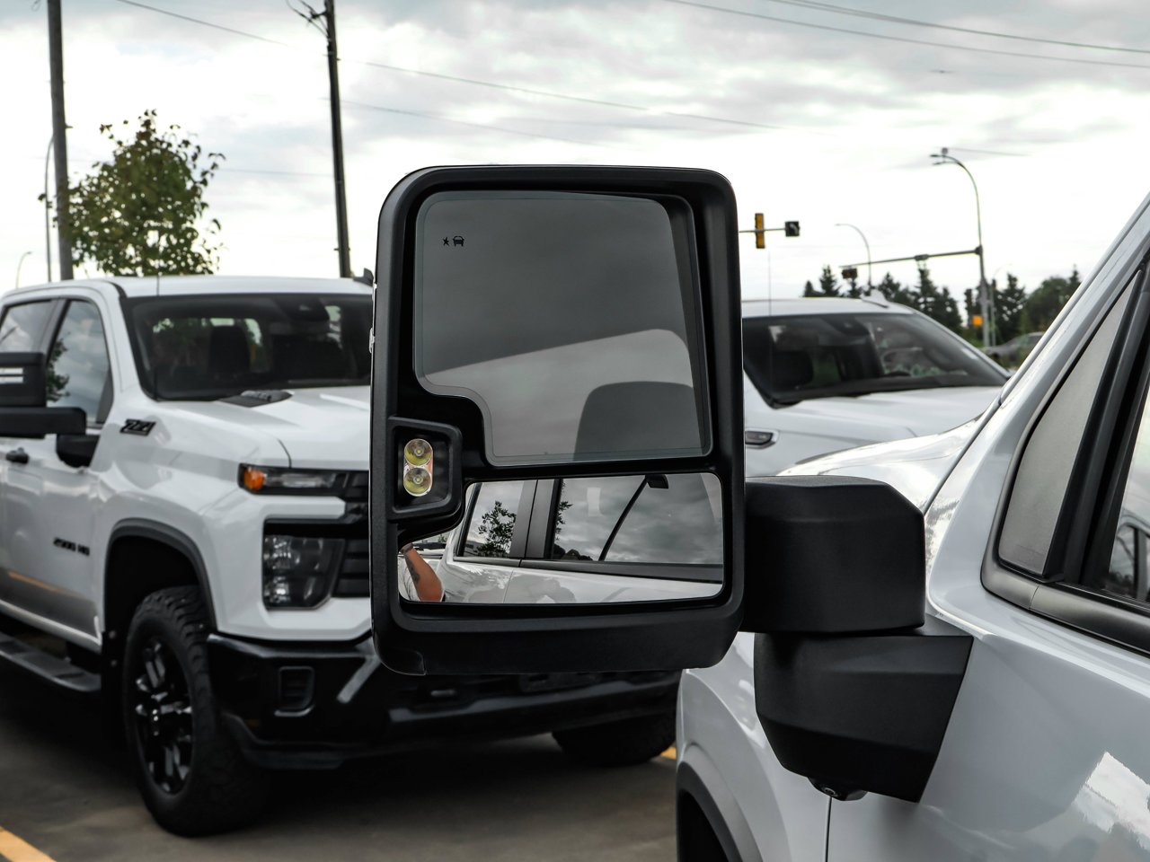 2024 Chevrolet Silverado 2500HD 4WD Crew Cab 159 LT White Sherwood Park - photo #12