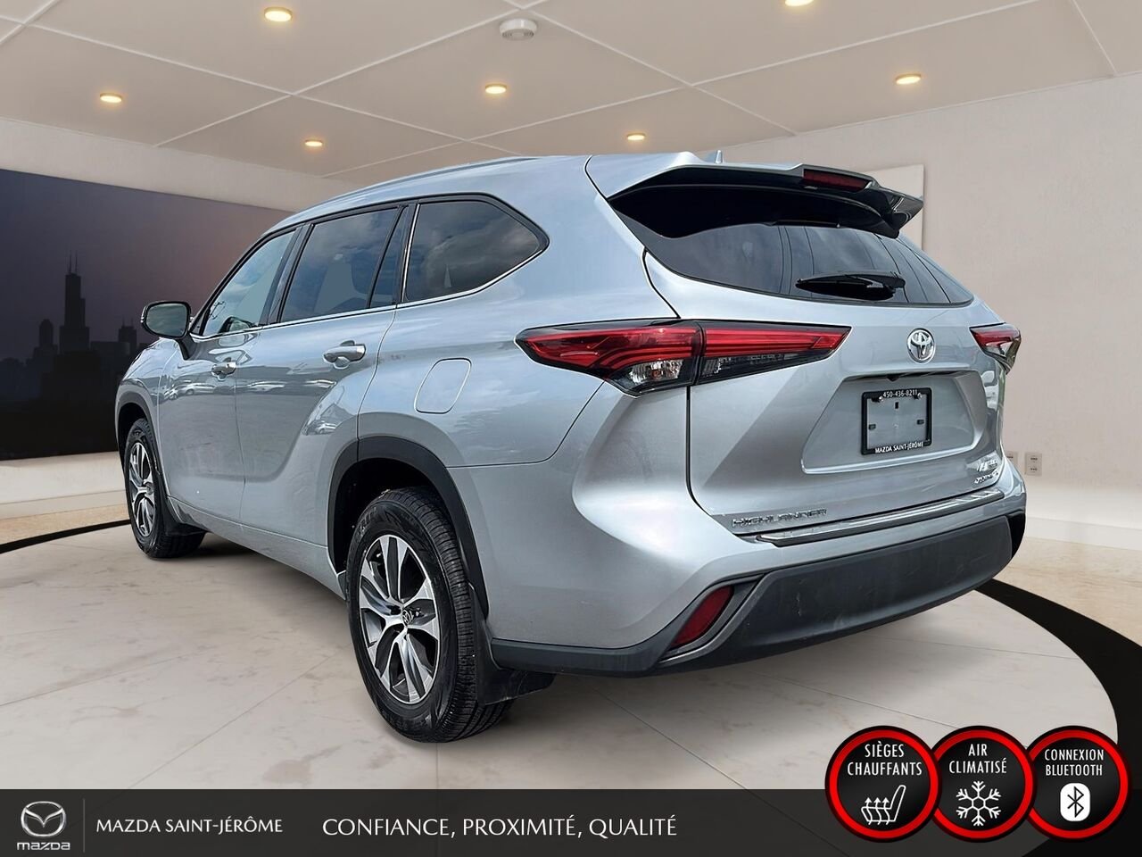 Toyota Highlander XLE | TOIT OUVRANT | CUIR | AWD | 2022 Argent Saint-Jérôme - photo #9