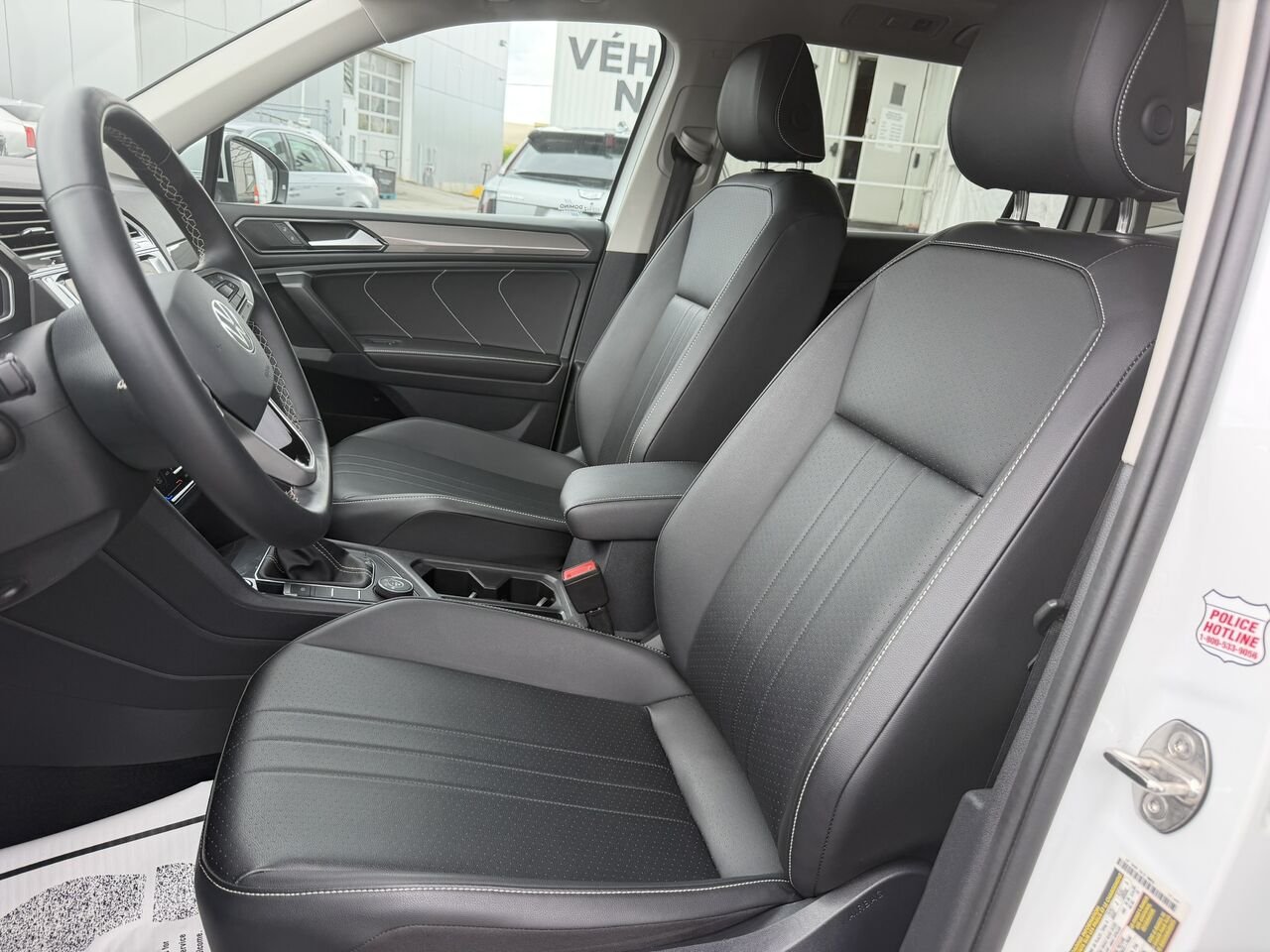 Volkswagen Tiguan Comfortline 4MOTION 2024 Blanc Laval - photo #20