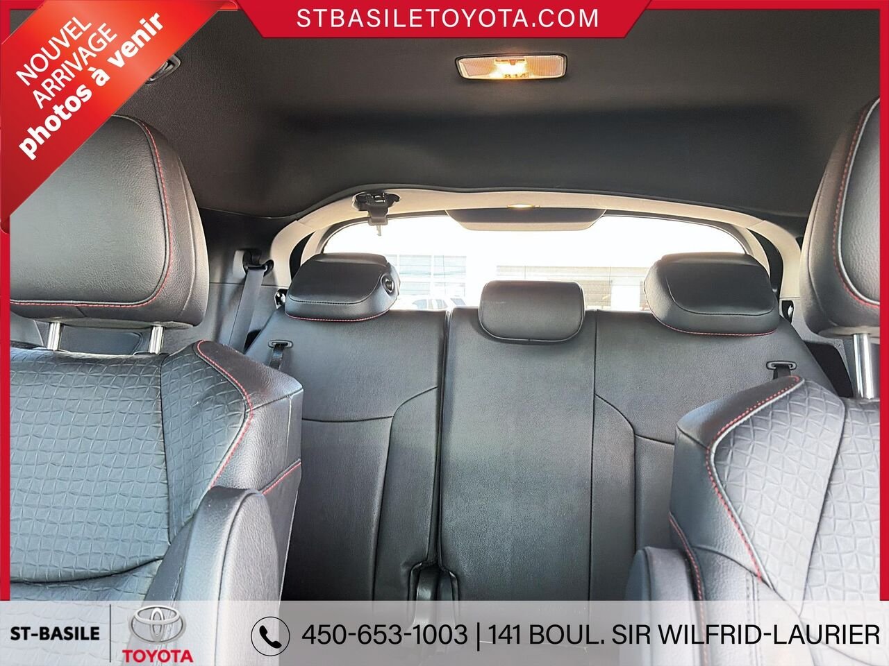 TOYOTA SIENNA 2025 Blanc Saint-Basile-le-Grand - photo #9