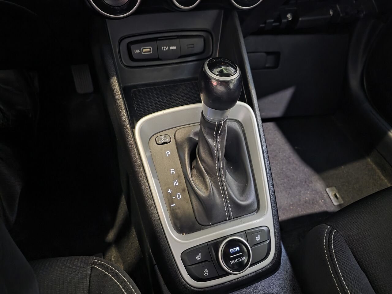 Hyundai Venue 2022 Noir Longueuil, - photo #20
