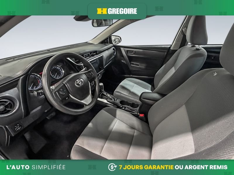 Toyota Corolla 822839 | LE * Bluetooth * Caméra * Bancs Chauffants * 2019 Gris Laval - photo #16