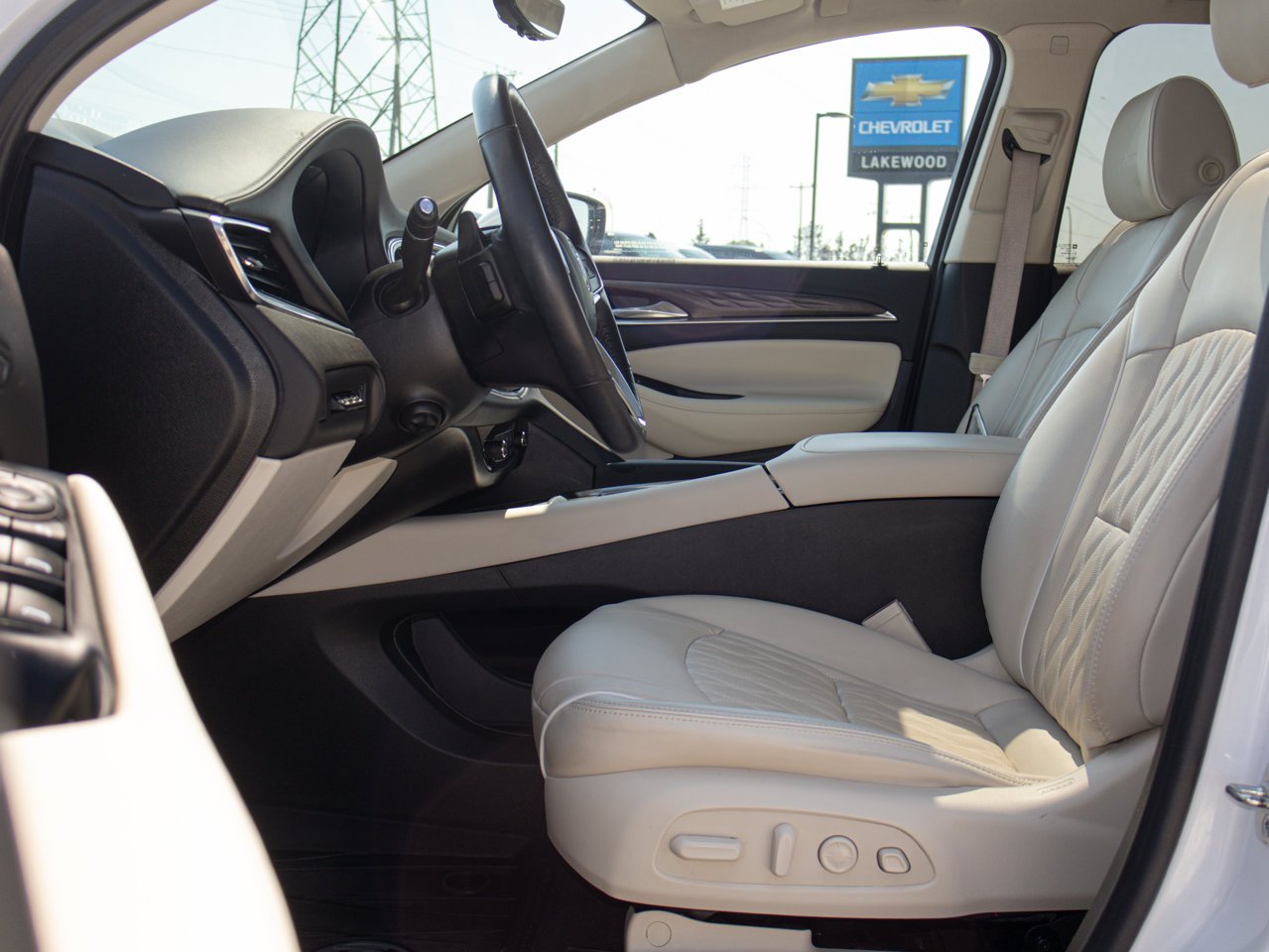 2024 Buick Enclave AWD 4dr Avenir White Sherwood Park - photo #17