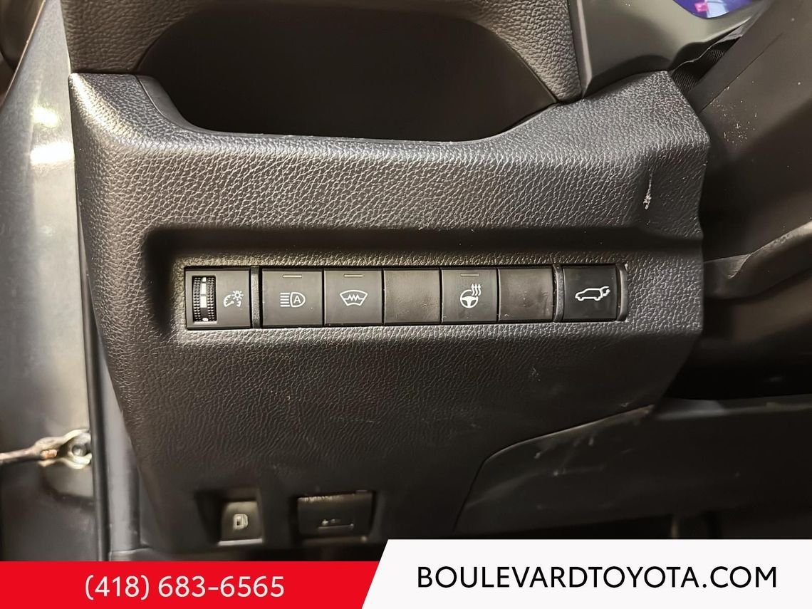 Toyota RAV4 Hybride 99232A-83 | XLE, AWD 2023 Gris Québec - photo #28