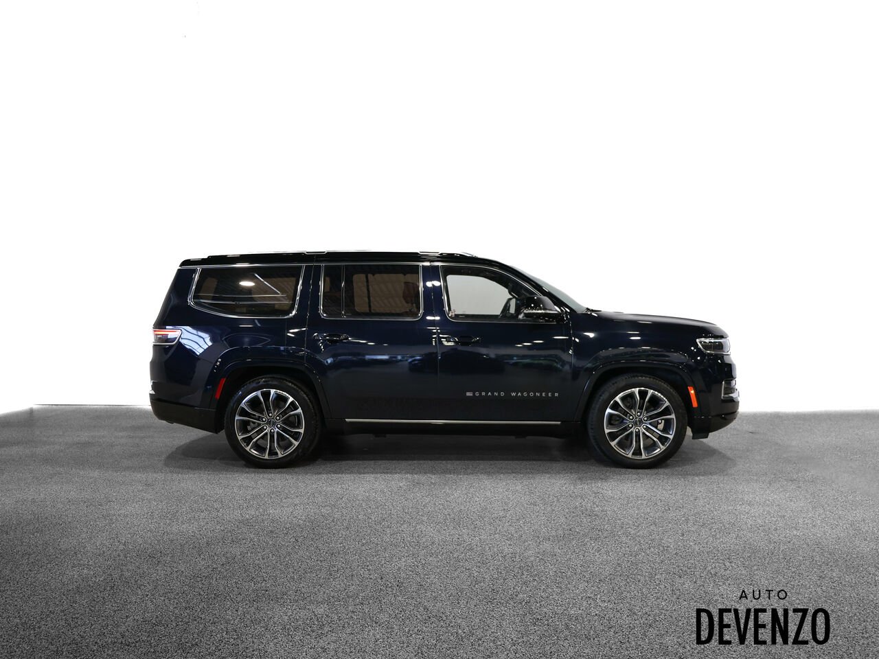 2024 Jeep Grand Wagoneer Blue Saint-Eustache - photo #1
