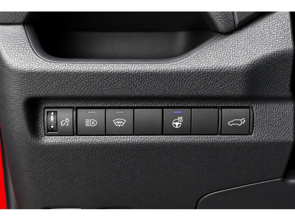 2024 Toyota RAV4 Red Saint-Basile-le-Grand - photo #15