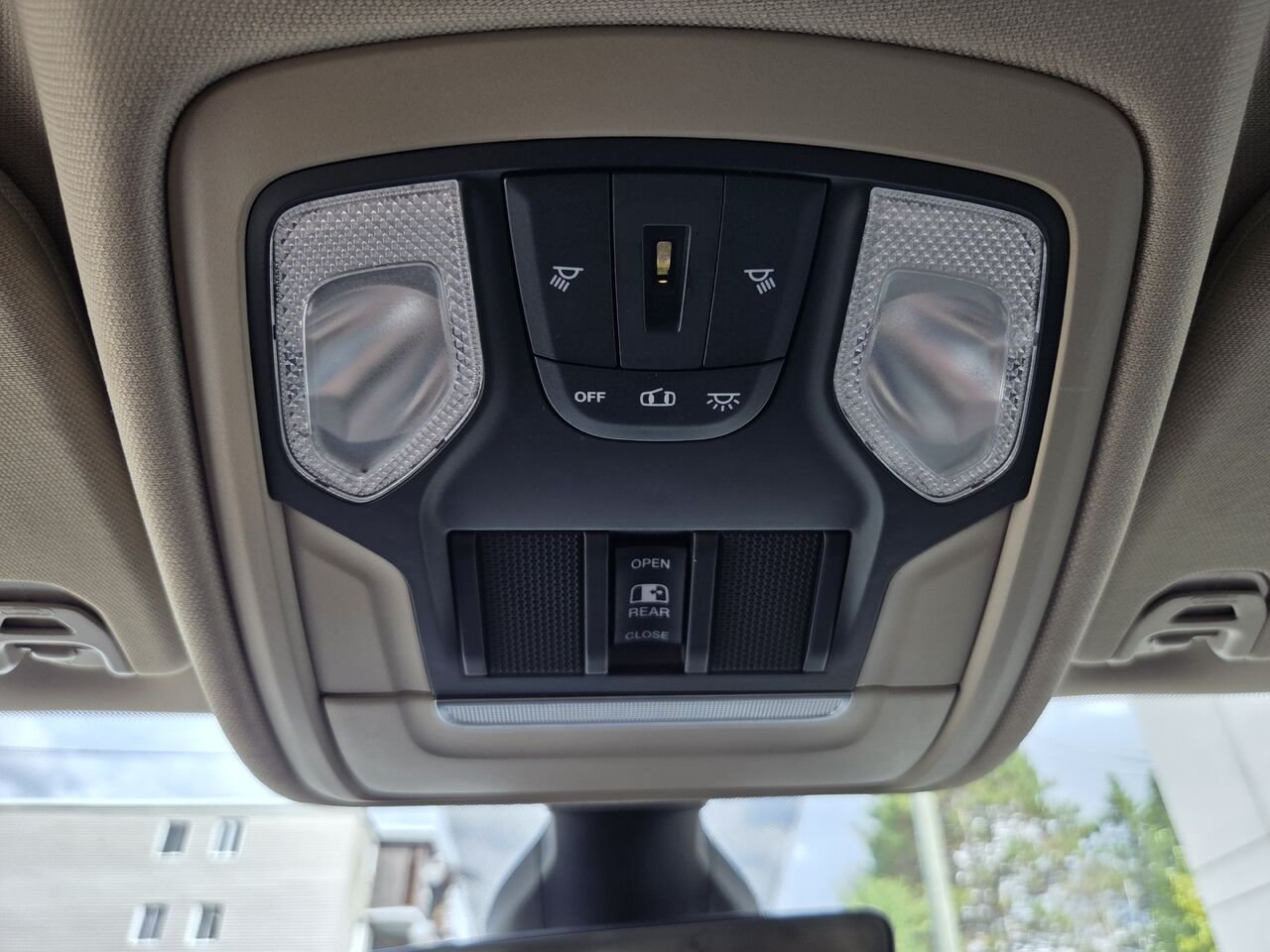 2021 RAM 1500 06N5 VERT Mont-Laurier - photo #20