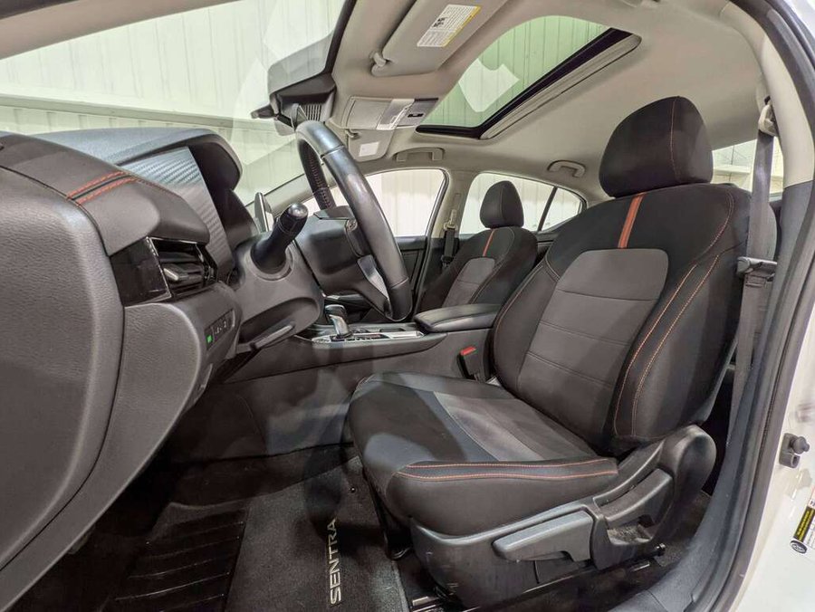 Nissan Sentra SR Manual 2024 Blanc
