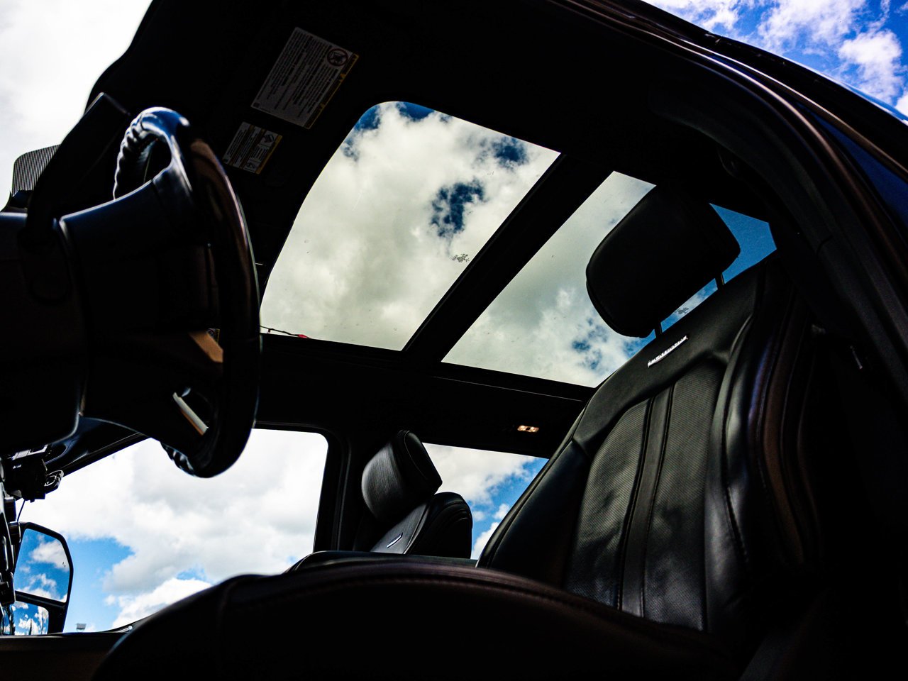 2022 Ford Super Duty F-350 SRW Platinum 4WD Crew Cab 6.75' Box Black Sherwood Park - photo #15