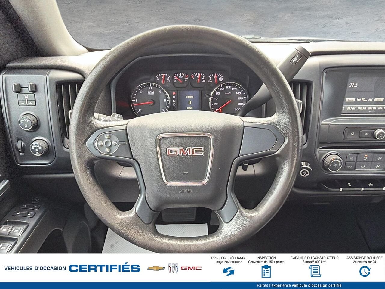 GMC SIERRA K1500 Cabine double 4RM 143,5 po 2018 Noir Montmagny - photo #9
