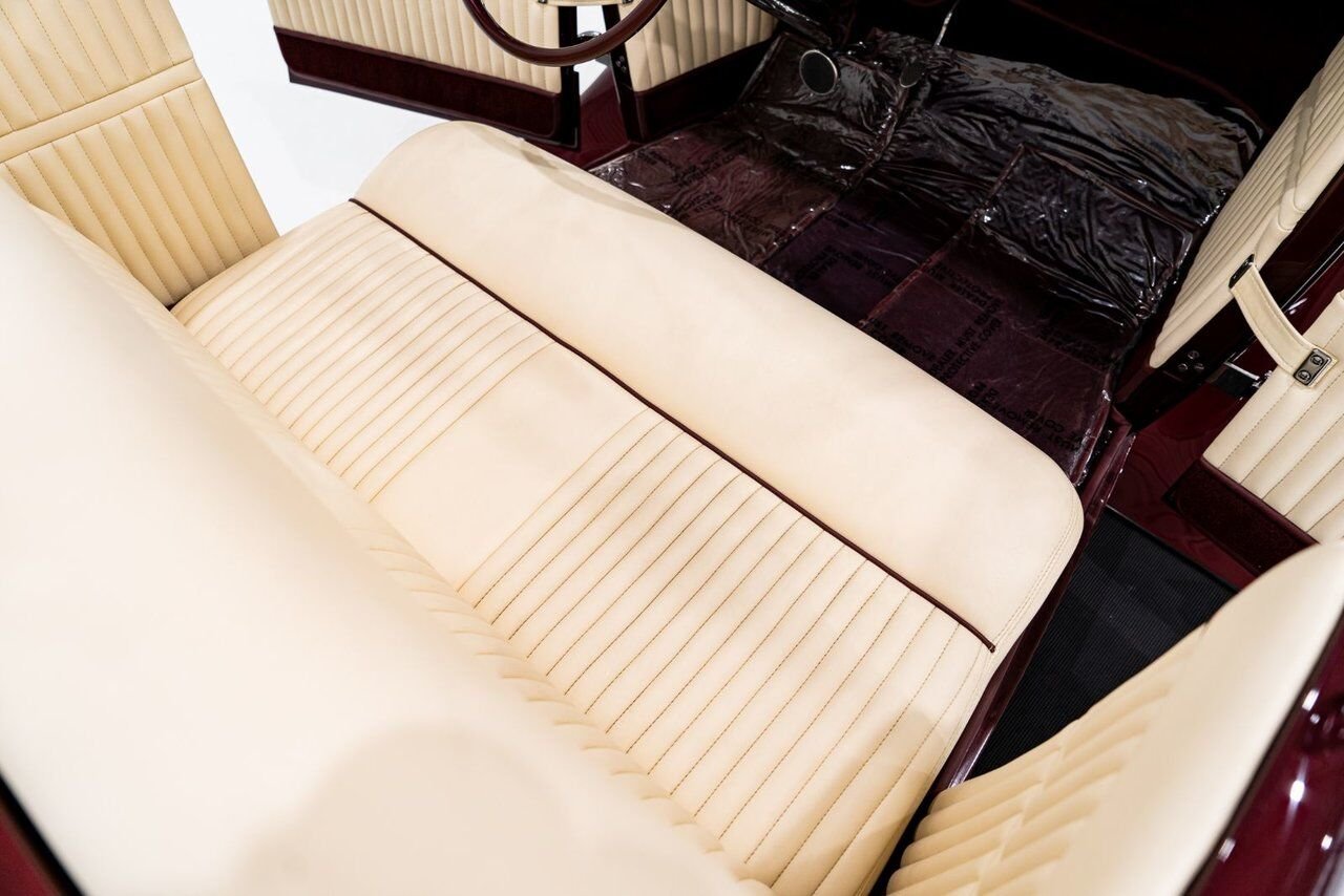 1932 Ford Highboy Lobeck creation spectacular presentation **PRICE IN USD** Red Montreal - photo #57