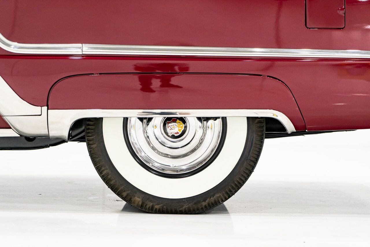 1953 Oldsmobile 98 PRIX EN USD | Convertible Beautifully Presented from complete Restoration Red Montreal - photo #80