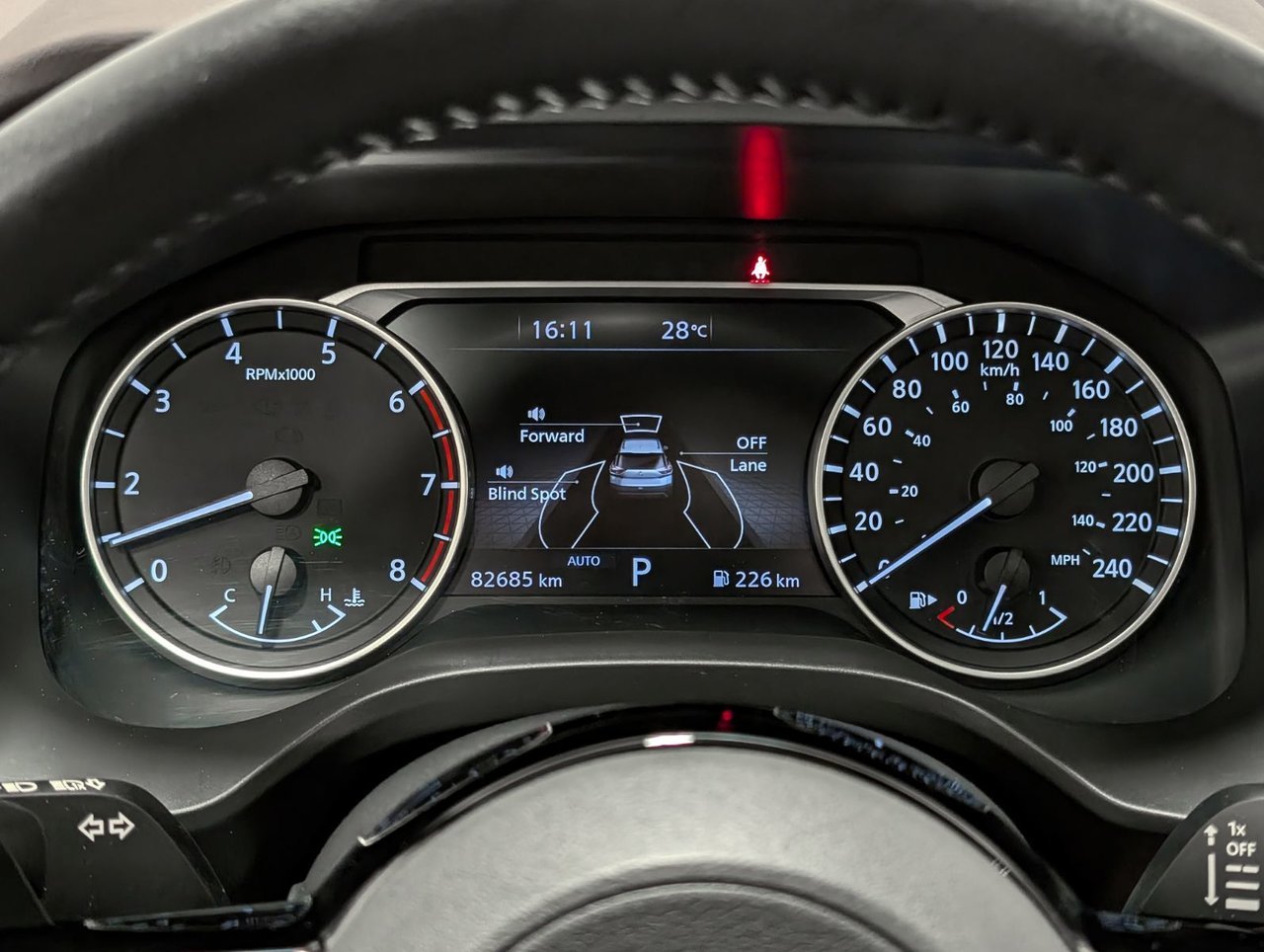 2023 Nissan Rogue SV avec ensemble Toit ouvrant Saint-Eustache - photo #23