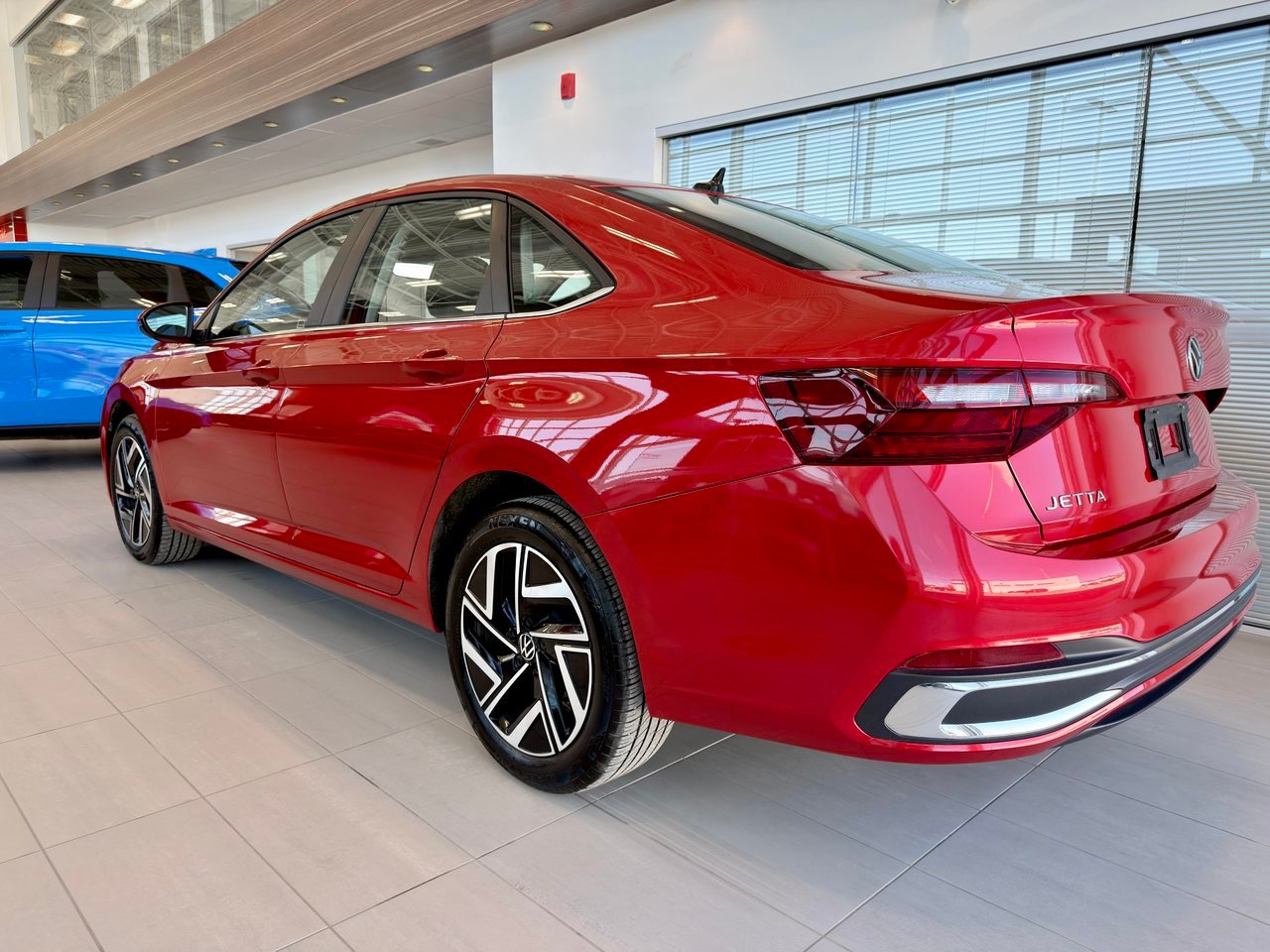 2024 Volkswagen Jetta Red Notre-Dame-des-Prairies - photo #8