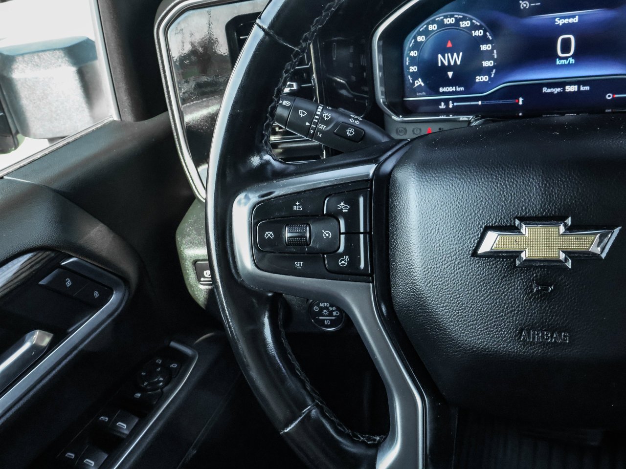 2025 Chevrolet Silverado 3500HD 4WD Crew Cab 159 LT White Sherwood Park - photo #21