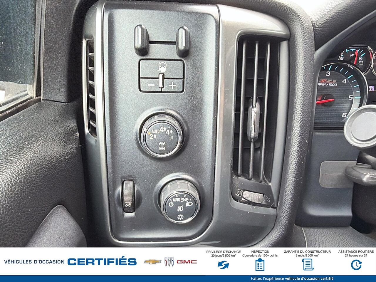 CHEVROLET SILVERADO LT cabine multiplace 153 po 4RM avec 2LT 2018 Noir Montmagny - photo #16